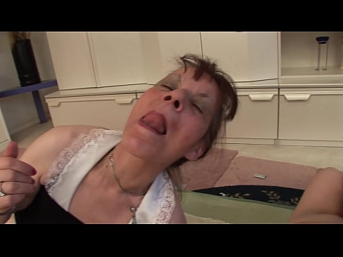 ❤️ To bestemødre og en bestefar har en trekant ❤️ Russisk porno på porno no.cassino-vulkan646.ru